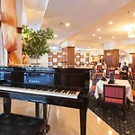Hotell Marina Grand Golden Sands