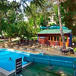 Hotell Marina Grand