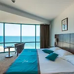 Hotell Marina Grand