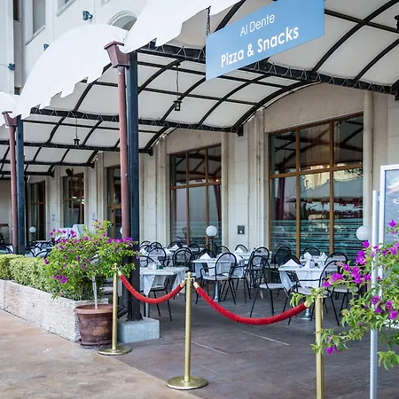 酒店 玛琳娜大海滩全包式酒店