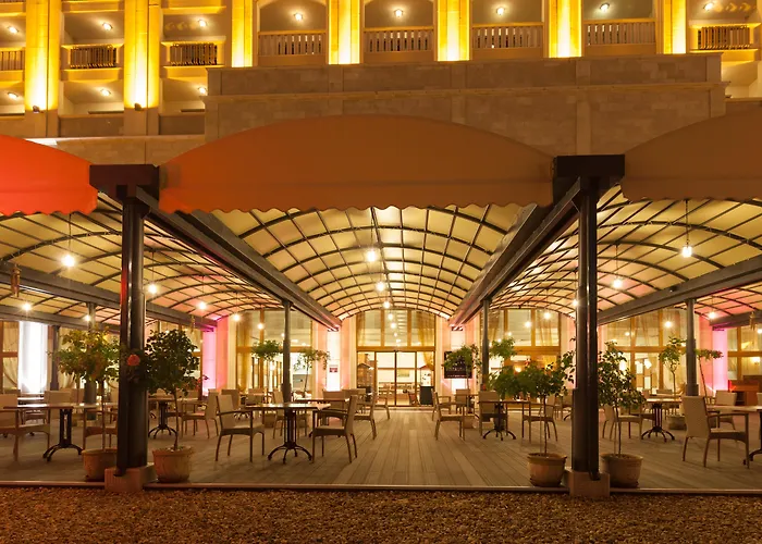 Ξενοδοχείο Marina Grand 4*