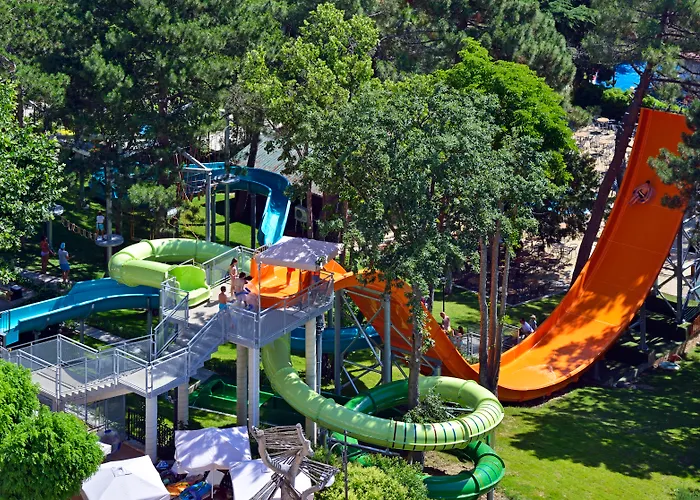 Marina Grand Golden Sands