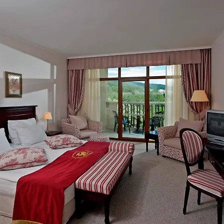 Marina Grand Готель 4*