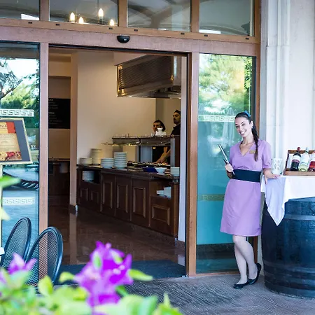 Marina Grand Отель