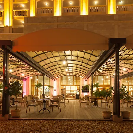 Отель Marina Grand 4*