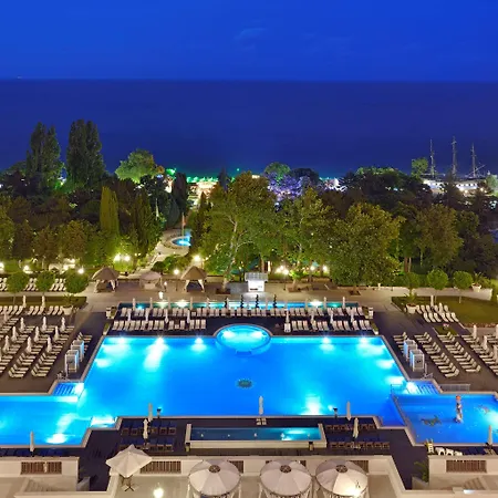 Marina Grand 4*