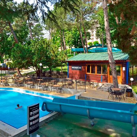 Отель Marina Grand