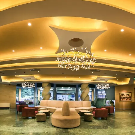 فندق Marina Grand 4*