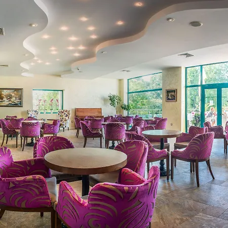 Marina Grand Готель 4*