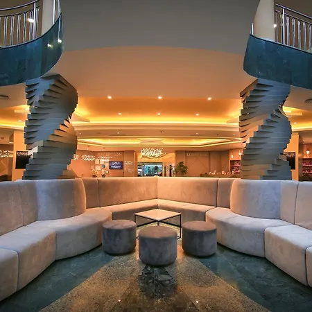 Marina Grand فندق