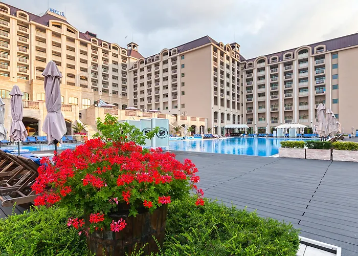 Marina Grand 酒店 4*