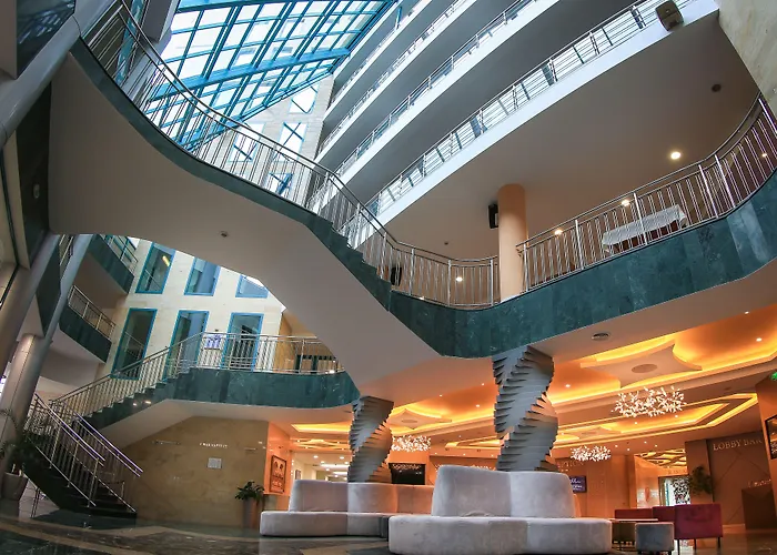 Marina Grand Hotel 4*